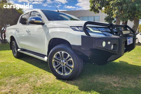 White 2021 Mitsubishi Triton Double Cab Pick Up Gls (4X4)
