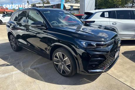 Black 2025 Volkswagen Tiguan Wagon 195Tsi R-Line