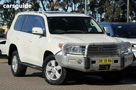 White 2014 Toyota Landcruiser Wagon Vx (4X4)
