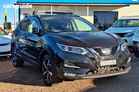 Black 2018 Nissan Qashqai Wagon N-Tec