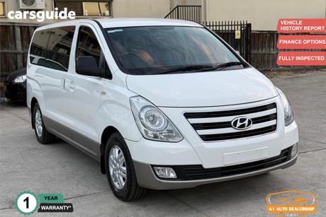 White 2017 Hyundai Imax Wagon