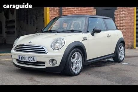2010 Mini Cooper Hatchback Chilli