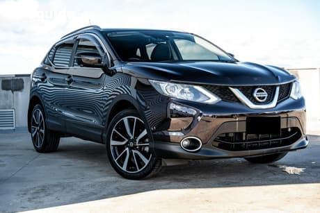 Black 2015 Nissan Qashqai Wagon Ti (4X2)
