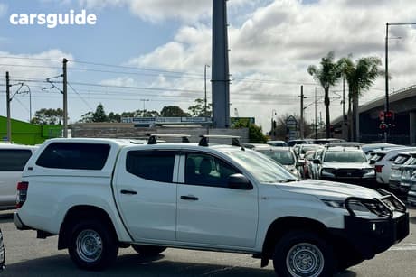 White 2022 Mitsubishi Triton Double Cab Pick Up Glx (4X2)
