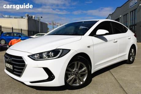 White 2017 Hyundai Elantra Sedan Active 2.0 Mpi