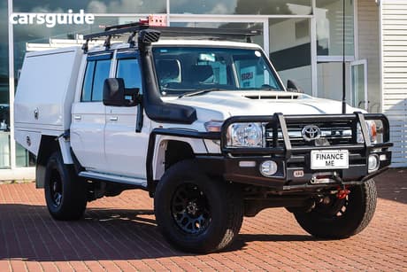 White 2020 Toyota Landcruiser Double Cab Chassis Gxl (4X4)