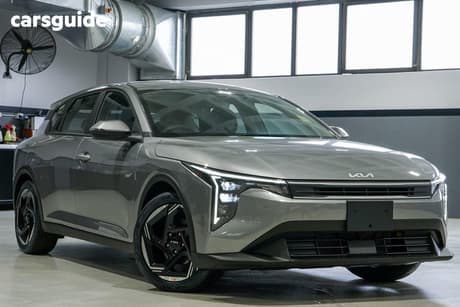 Grey 2025 Kia K4 Hatchback Sport
