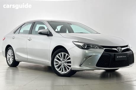 Silver 2016 Toyota Camry Sedan ATARA SL