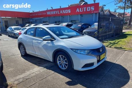 White 2013 Honda Civic Hatchback Vti-S