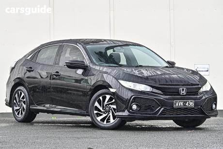 Black 2017 Honda Civic Hatchback Vti-S
