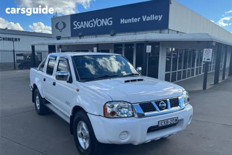 White 2014 Nissan Navara Dual Cab Pick-up St-R (4X4)