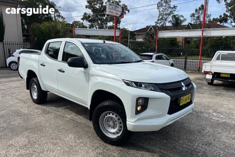 White 2019 Mitsubishi Triton Double Cab Pick Up Glx Adas (4X4)