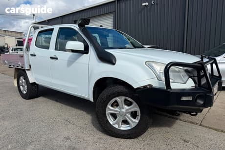White 2019 Isuzu D-MAX Crew Cab Chassis Sx (4X4)