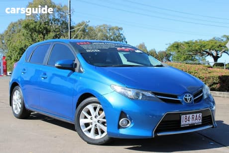 Blue 2013 Toyota Corolla Hatchback Ascent Sport