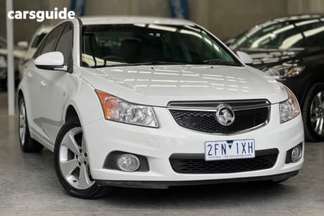 White 2014 Holden Cruze Sedan Equipe