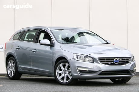 Silver 2015 Volvo V60 Wagon D4 Kinetic