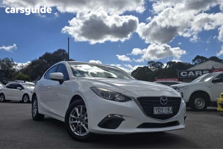 White 2016 Mazda 3 Hatchback Neo