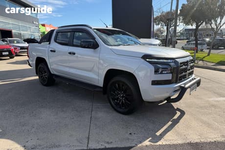 White 2026 Mitsubishi Triton Double Cab Pick Up Gsr (4X4) 1T Payload