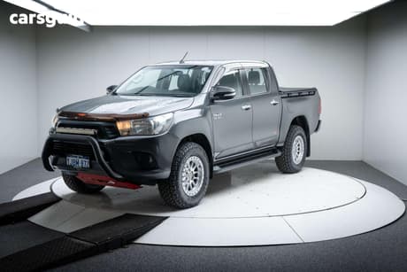 Grey 2017 Toyota Hilux Dual Cab Utility Sr (4X4)
