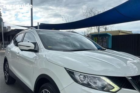 White 2015 Nissan Qashqai Wagon Ti (4X2)