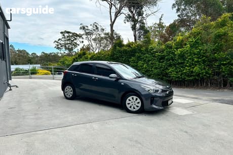 Grey 2018 Kia RIO Hatchback S