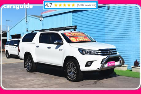 White 2017 Toyota Hilux Dual Cab Utility Sr5 (4X4)