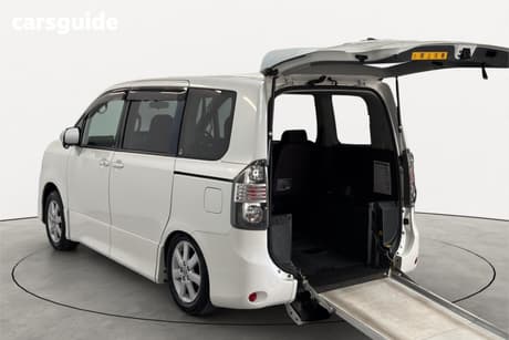 White 2009 Toyota Voxy Commercial ZS WELCAB