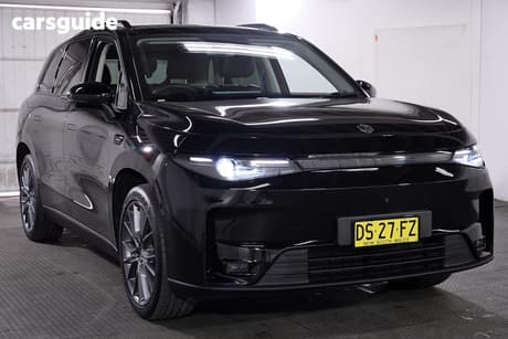Black 2025 Leapmotor C10 SUV DESIGN R