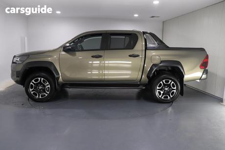 Bronze 2023 Toyota Hilux Double Cab Pick Up Rogue (4X4)