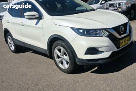White 2021 Nissan Qashqai Wagon St