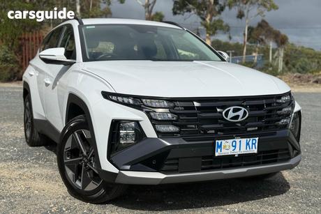 White 2025 Hyundai Tucson Wagon (Fwd)