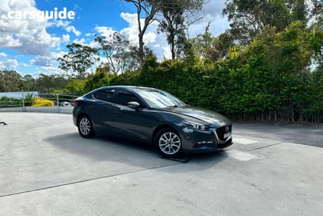 Grey 2018 Mazda 3 Sedan Maxx Sport