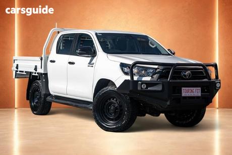 White 2022 Toyota Hilux Double Cab Chassis Sr (4X4)