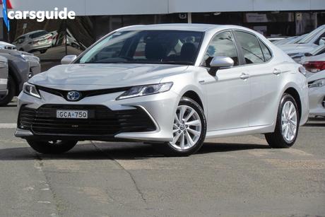 Silver 2021 Toyota Camry Sedan Ascent