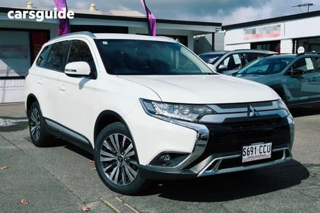 White 2019 Mitsubishi Outlander Wagon Ls 7 Seat (2Wd)