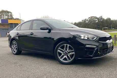 Black 2018 Kia Cerato Hatchback Sport+ Safety Pack