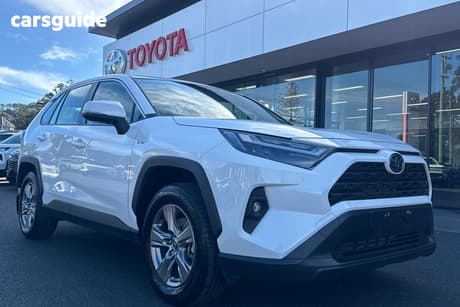 White 2025 Toyota RAV4 Wagon Gx (2Wd) Hybrid