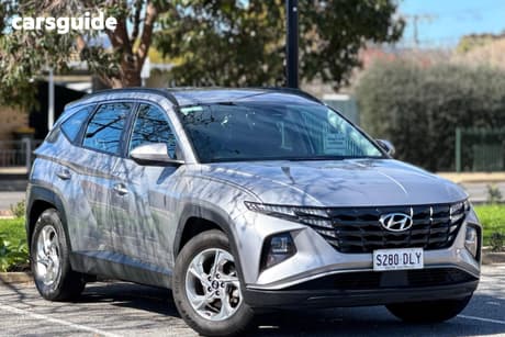 Silver 2023 Hyundai Tucson Wagon (Fwd)