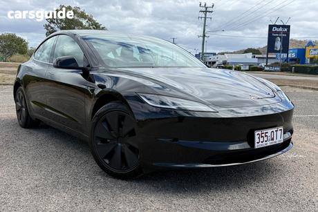 Black 2025 Tesla Model 3 Sedan Rear-Wheel Drive