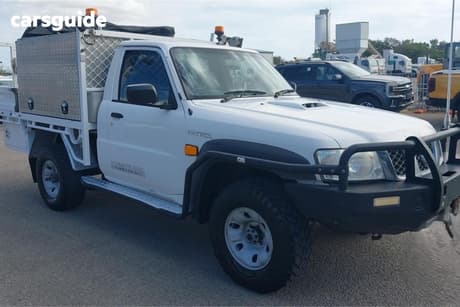 White 2015 Nissan Patrol Leaf Cab Chassis Dx (4X4)