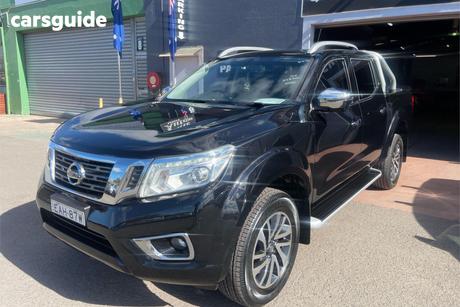 Black 2018 Nissan Navara Dual Cab Pick-up St-X (4X2)