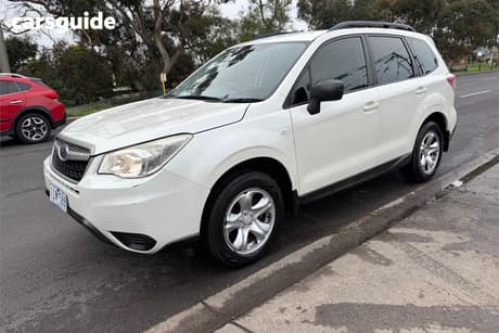 White 2013 Subaru Forester Wagon 2.5I