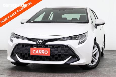 White 2018 Toyota Corolla Hatchback Ascent Sport