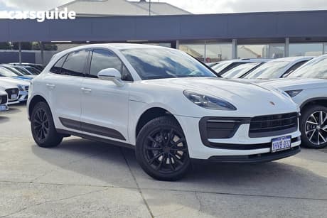 White 2022 Porsche Macan Wagon