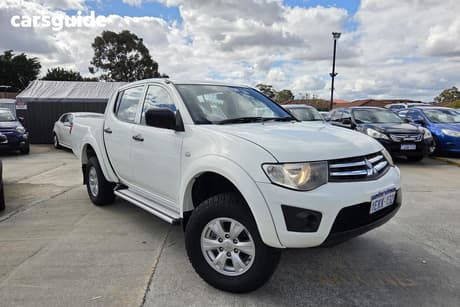 White 2014 Mitsubishi Triton Double Cab Utility Glx (4X4)