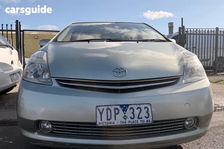 Green 2008 Toyota Prius Hatchback Hybrid