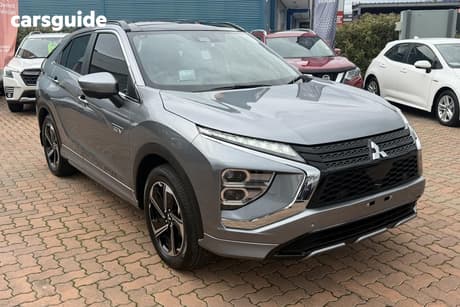 Silver 2024 Mitsubishi Eclipse Cross Wagon Exceed Phev (Awd)