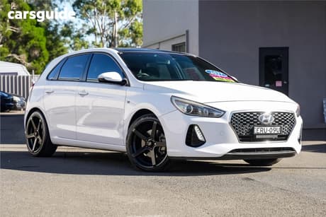 White 2017 Hyundai I30 Hatchback Sr