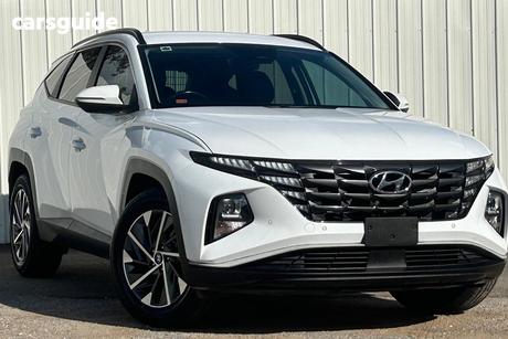 White 2022 Hyundai Tucson Wagon Elite (Awd)