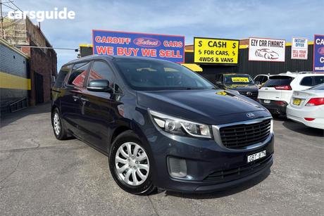 Blue 2015 Kia Carnival Wagon S